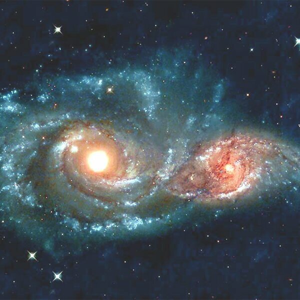 nasa-teleskop-sliyanie_galaktik-kosmos-708309